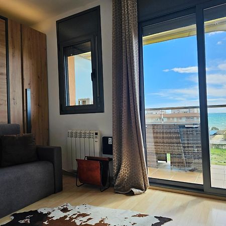 Apartment Beach Front Canet Canet De Mar Esterno foto