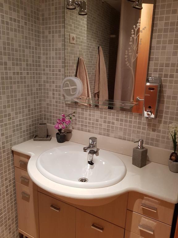 Apartment Beach Front Canet Canet De Mar Esterno foto