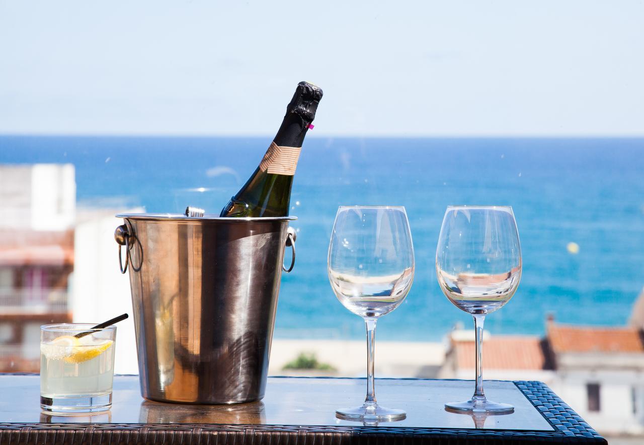Apartment Beach Front Canet Canet De Mar Esterno foto